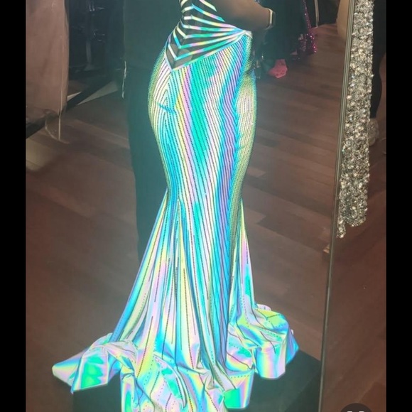 Blue and Purple Sleeveless “SuperNova”Sweetheart Bodycon Gown for Prom. - Picture 4 of 5